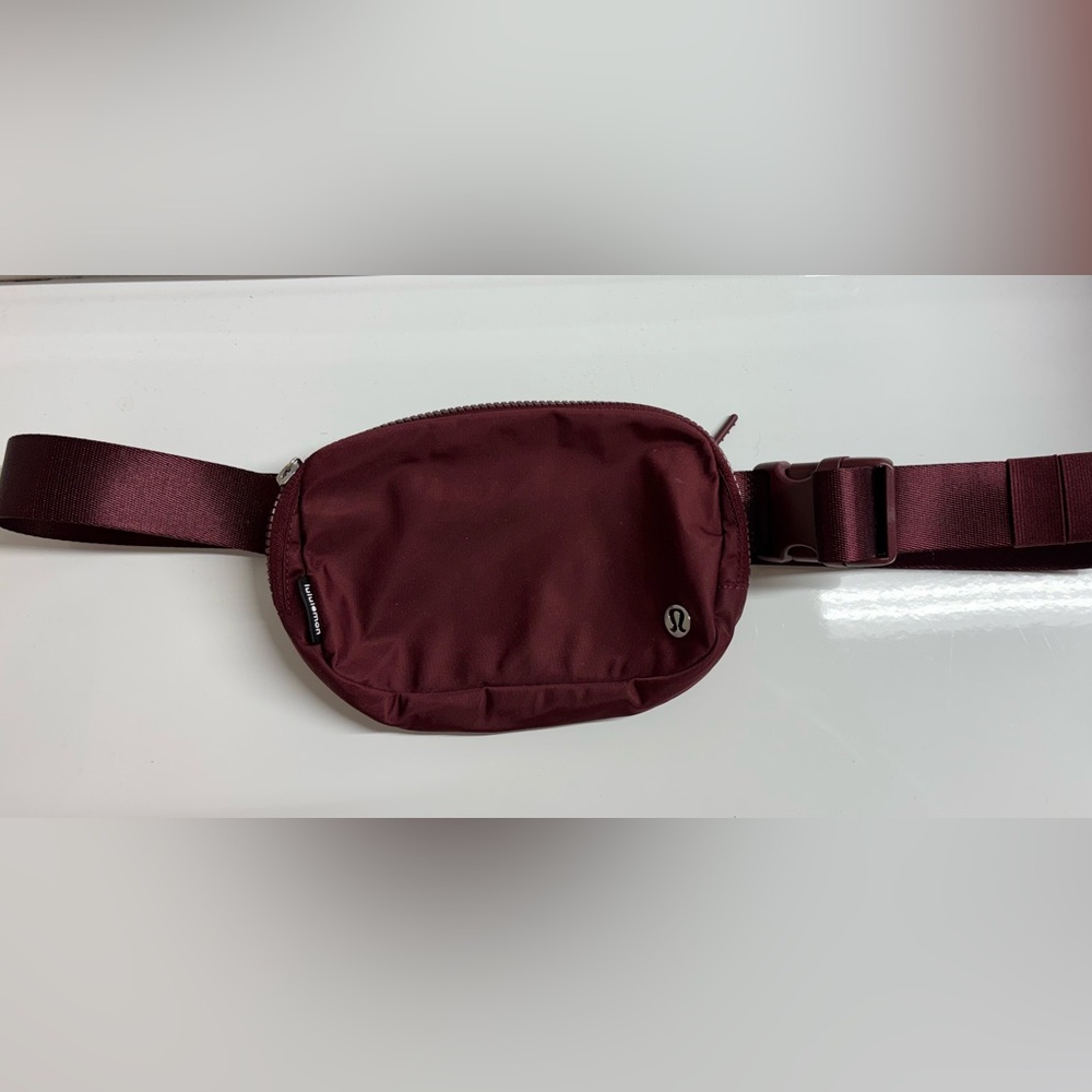 Lululemon Athletica Red Belt Bag with Adjustable Strap